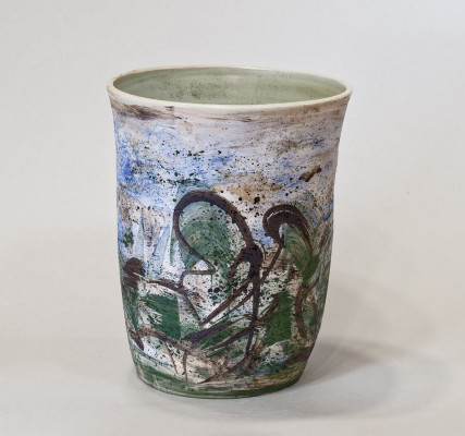 Christina Renker, Vase, 2024 <br /> Keramik bemalt, Ø 20 H 23,5 <br /><strong> Startpreis 140 € </strong><br /><strong>–VERKAUFT–</strong>