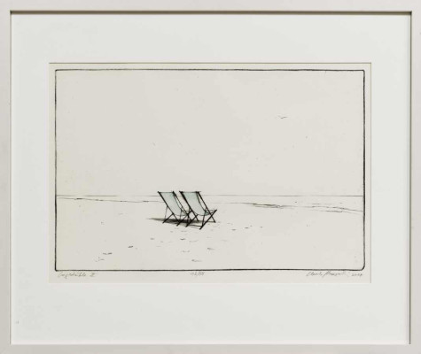 Ursula Strozynski, Liegestühle II, 2024 <br /> aquar. Kaltnadel, 30 x 46 cm <br /><strong> Startpreis 290 € </strong><br /> Rahmen optional 50 €/ Pasp. 20 € <br /><strong>–VERKAUFT–</strong>