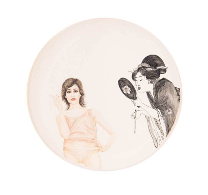 Sandra Sperhake, Smile, 2020 <br /> Keramik/ Fayencemalerei, Ø 21,5 cm <br /><strong> Startpreis 280 € </strong>