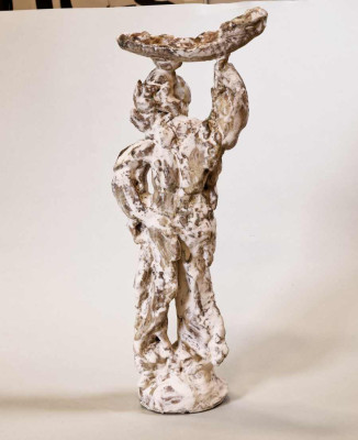 Gudrun Sailer, Lucia II, 2024 <br /> Terrakotta, glasiert, 44,5 x 20 x 8 cm <br /><strong> Startpreis 700 € </strong>