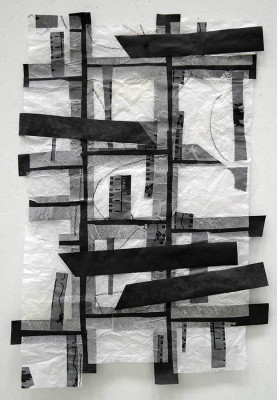 Claudia Busching, o.T., 2022 <br /> Bleistift, verschiedene Papiere, 52 x 35 cm, Rahmen optional 50 € <br /> <strong>Startpreis 600 € </strong><br />