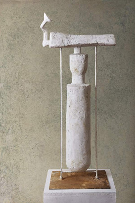 »Engel 2«, aus dem ›Fanfarenchor aus Elysium‹, 2019<br/>
Eisen, Gips, 96 x 45 x 34 cm